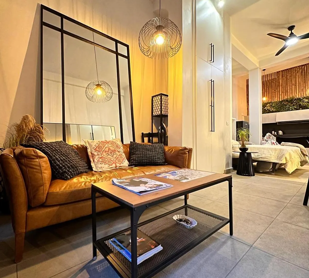 Bonito Apartamento Al Lado Del Centro De Malaga contacts